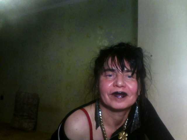 Josephinna's BongaCams show and profile