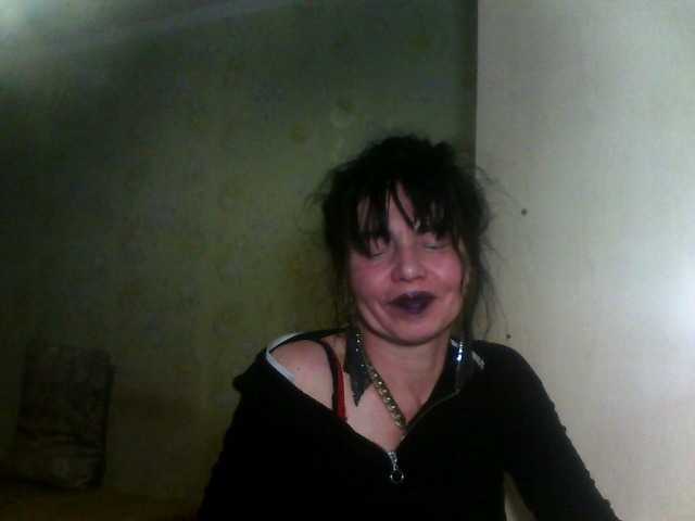 Josephinna's BongaCams show and profile