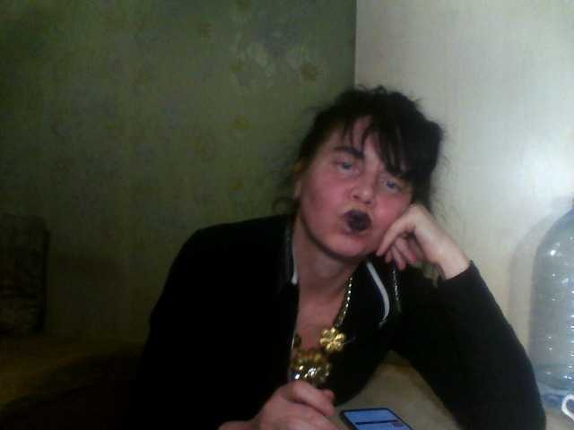 Josephinna's BongaCams show and profile