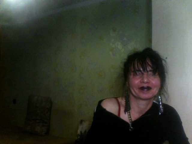 Josephinna's BongaCams show and profile