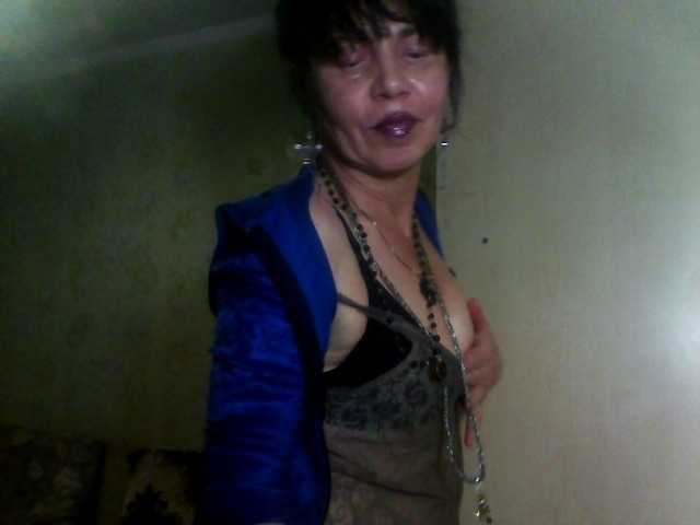 Josephinna's BongaCams show and profile