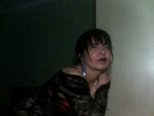 Josephinna's BongaCams show and profile