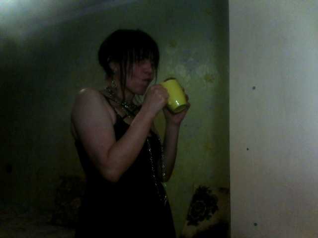 Josephinna's BongaCams show and profile