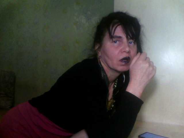 Josephinna's BongaCams show and profile