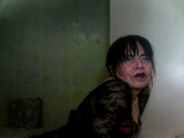 Josephinna's BongaCams show and profile