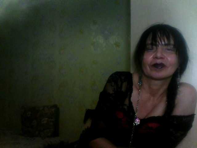 Josephinna's BongaCams show and profile