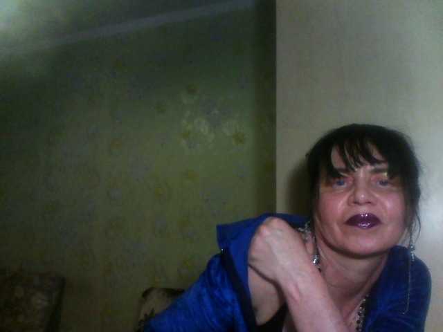 Josephinna's BongaCams show and profile