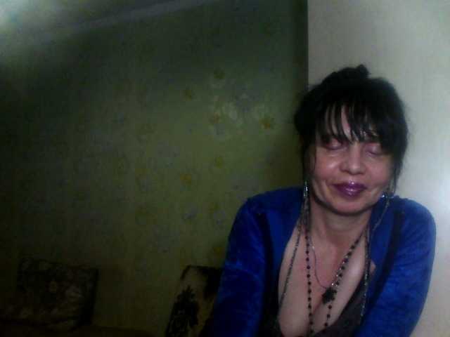 Josephinna's BongaCams show and profile