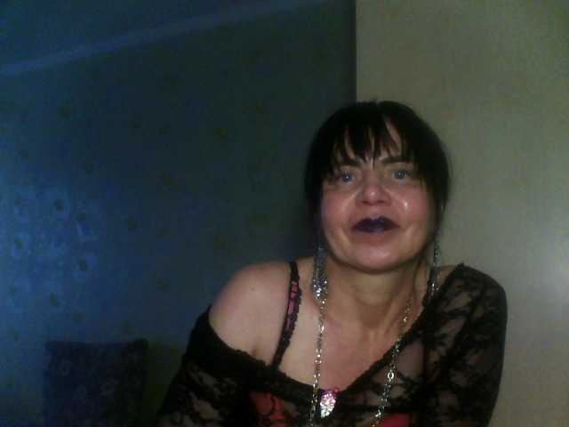 Josephinna's BongaCams show and profile