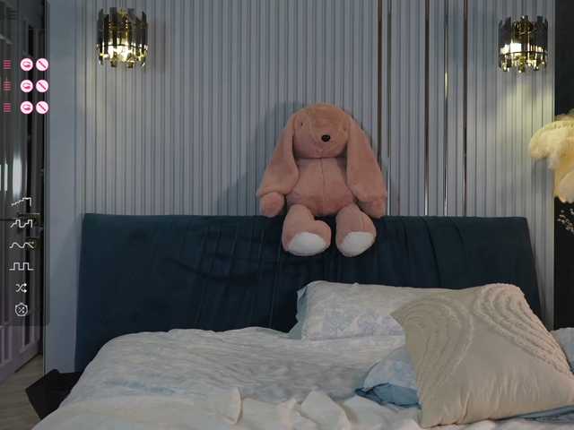 fire-girls's BongaCams show and profile