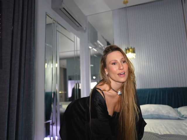 fire-girls's BongaCams show and profile