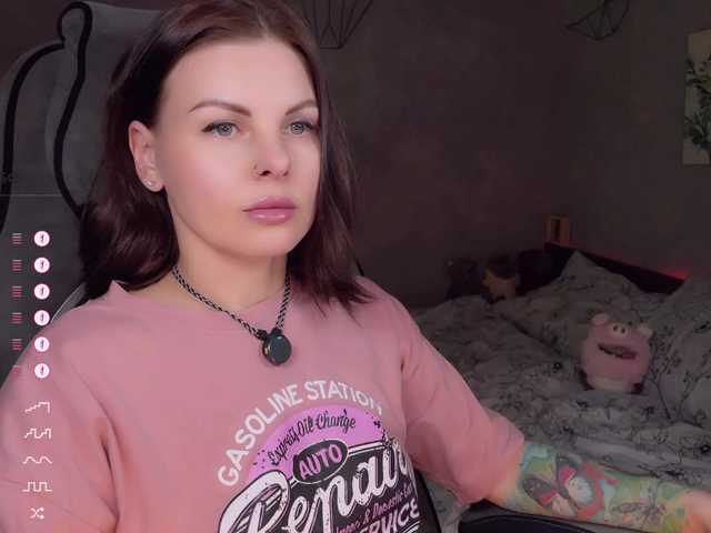 LiluDallass's BongaCams show and profile