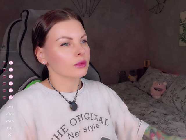 LiluDallass's BongaCams show and profile