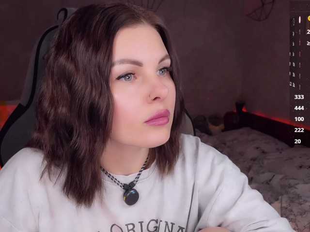 LiluDallass's BongaCams show and profile