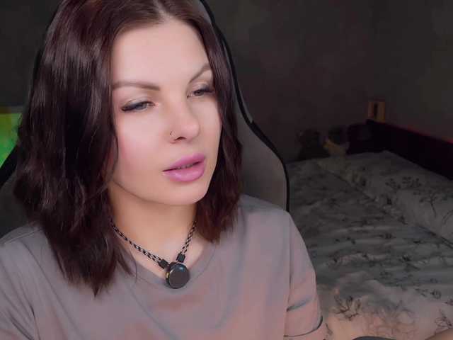 LiluDallass's BongaCams show and profile