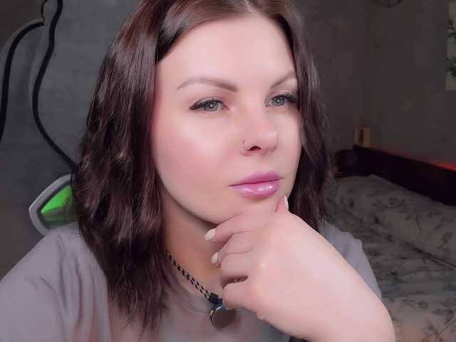 LiluDallass's BongaCams show and profile