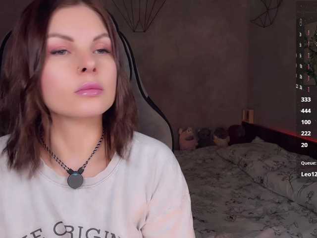 LiluDallass's BongaCams show and profile