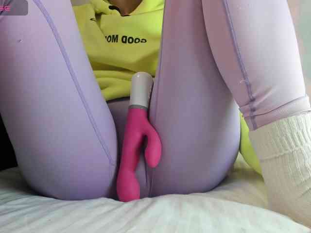 MiaSweety webcam