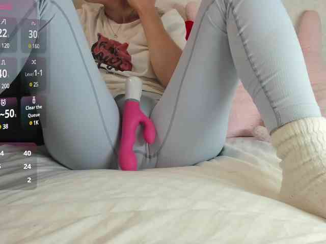 MiaSweety webcam