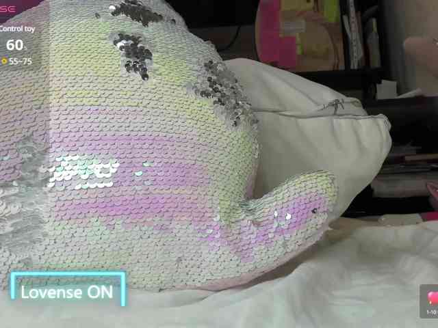 MiaSweety webcam