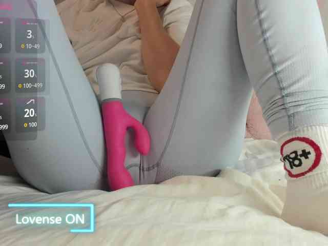 MiaSweety webcam