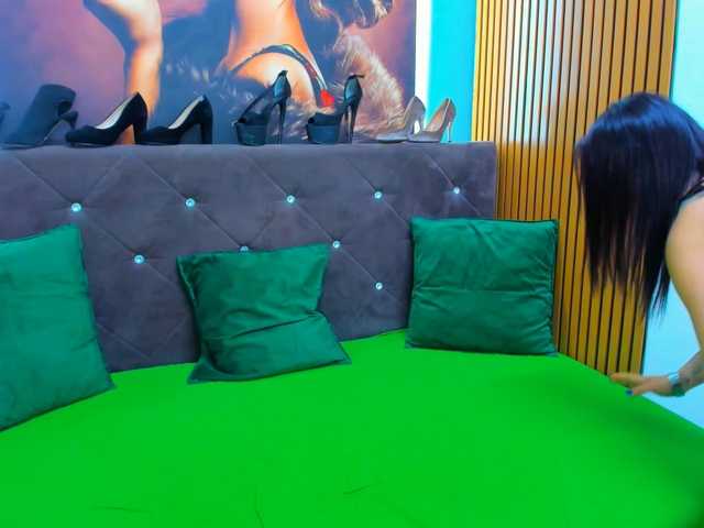 LauraSinFull's BongaCams show and profile