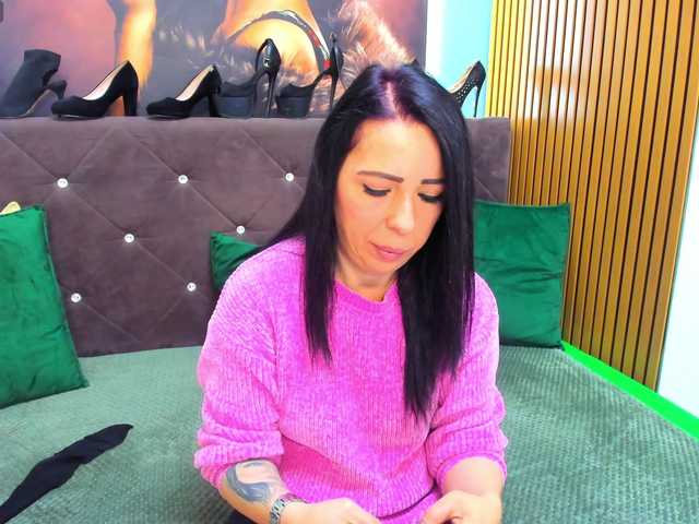 LauraSinFull's BongaCams show and profile