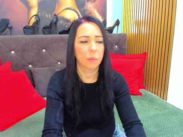 LauraSinFull LauraSinFull