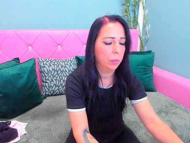 LauraSinFull LauraSinFull