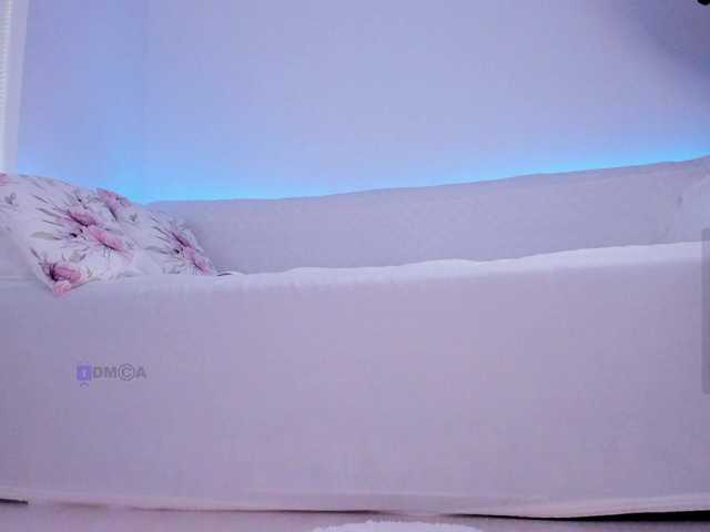 SincereLight's BongaCams show and profile