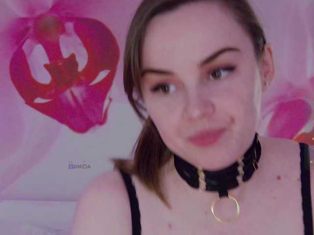 SincereLight's BongaCams show and profile