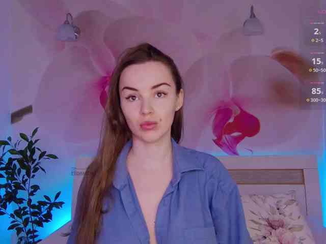 Shaved white, Shaved babes, Group chat for 40 tokens, Full privates for 90 ..., no fucking 1