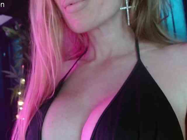 -AfricaYa- webcam