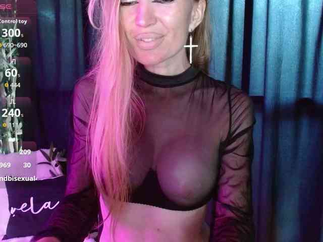 -AfricaYaa- Live Webcam on BongaCams