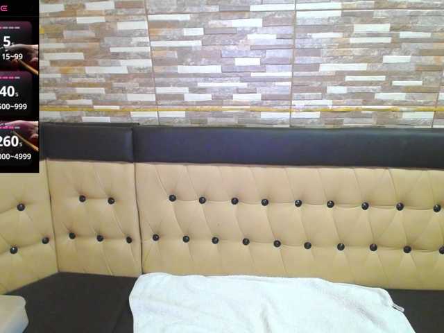 Yanisa28's BongaCams show and profile