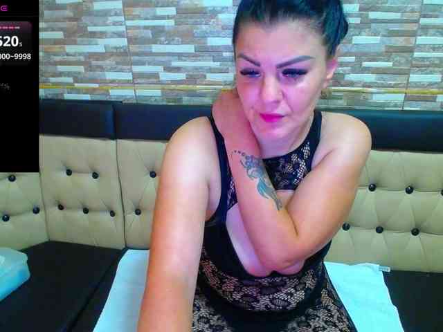 Yanisa28 webcam