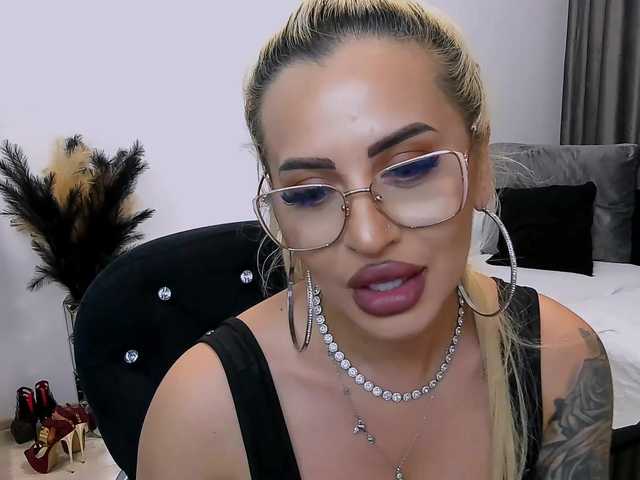 BongaCams Lovelyblondyx lovelyblondyx from BongaCams