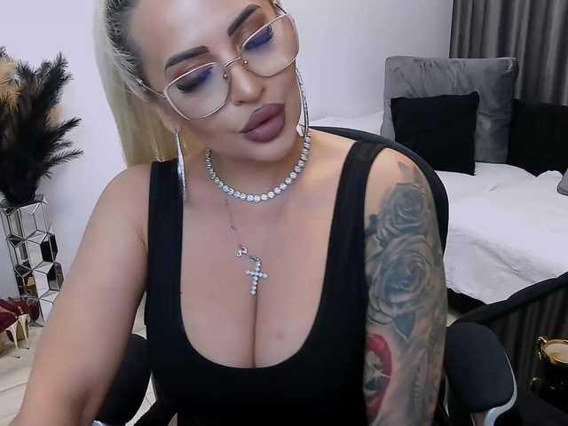 BongaCams Lovelyblondyx lovelyblondyx from BongaCams