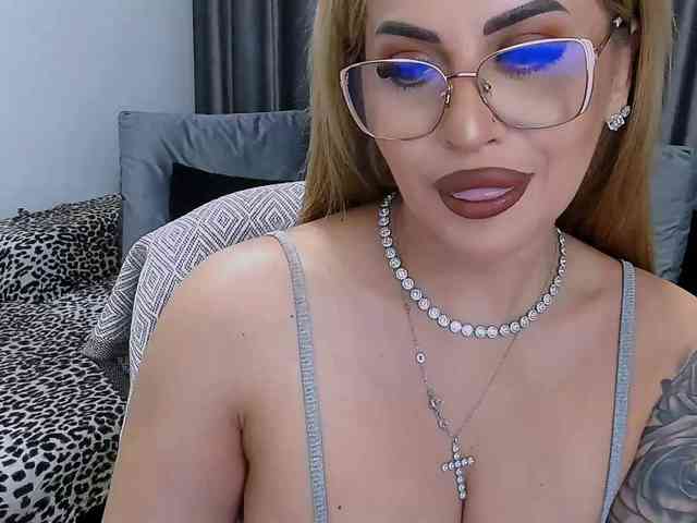 lovelyblondyx lovelyblondyx