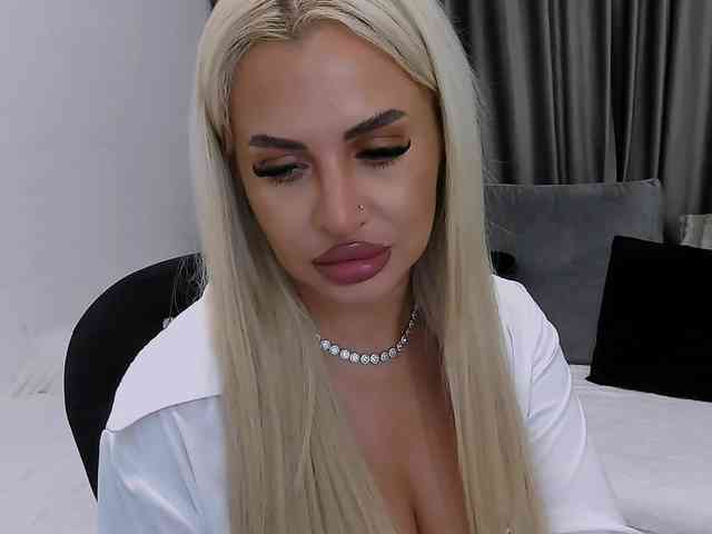 chat cam room Lovelyblondyx