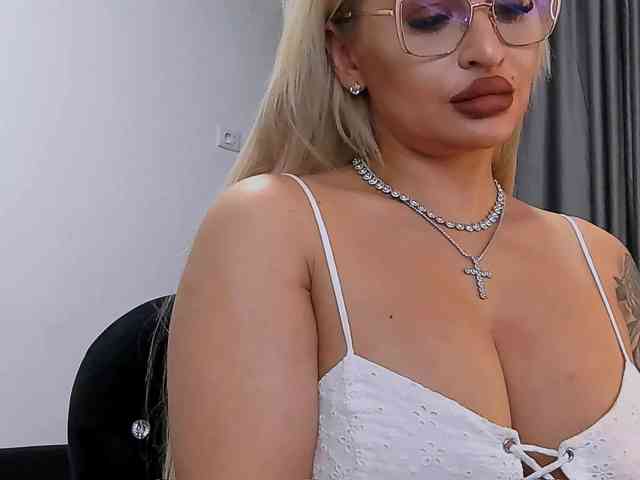 webcam sex show Lovelyblondyx