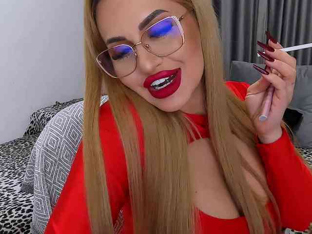 lovelyblondyx lovelyblondyx