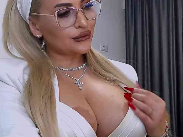lovelyblondyx lovelyblondyx