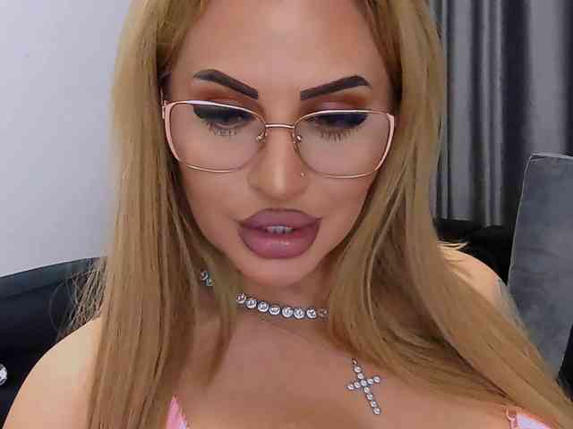 lovelyblondyx lovelyblondyx