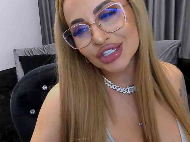 lovelyblondyx lovelyblondyx