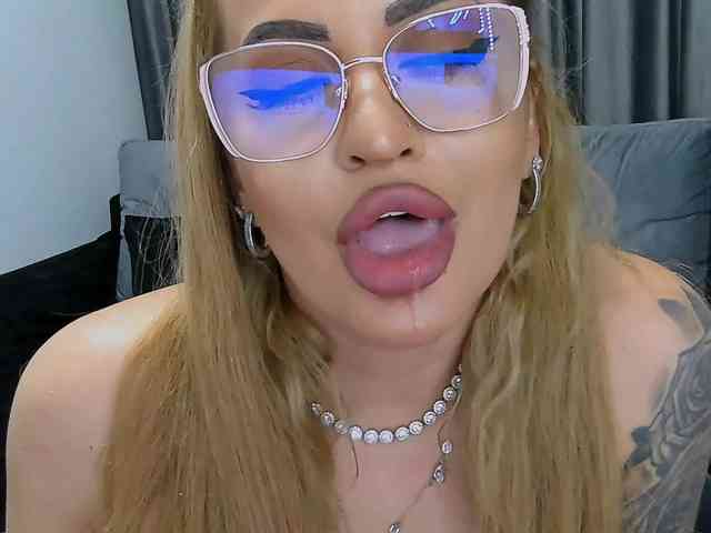 sexcam show Lovelyblondyx