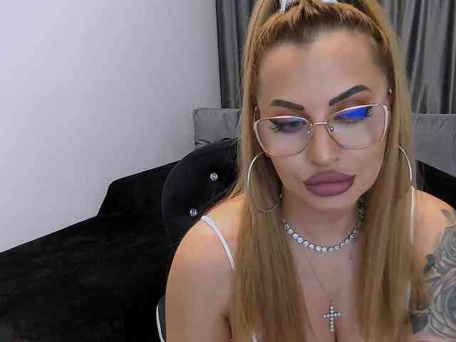 lovelyblondyx lovelyblondyx