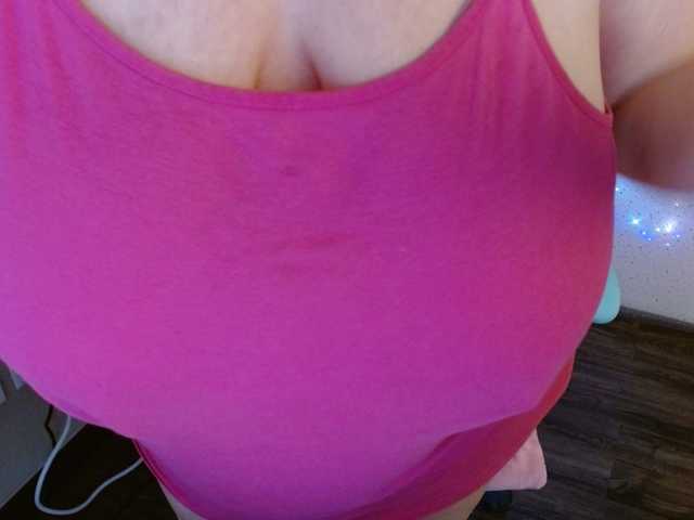 LisaLinny's BongaCams show and profile