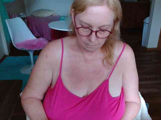 Kallie-Kiss webcam
