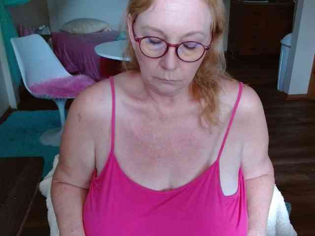 Kallie-Kiss webcam